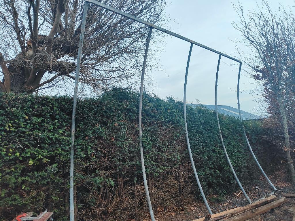 Ijzeren boog frame met palen, Ophalen, Gebruikt, 250 cm of meer, Palen