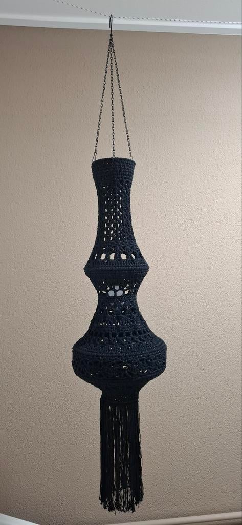 Zwarte gehaakte kroonluchter met verlichting, Ophalen of Verzenden, Nieuw, Stof, Bohemian