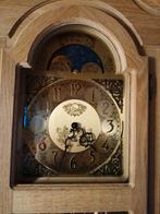 Staande klok no 18 met uurwerk 1246   maanstand., Ophalen