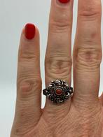 Z154 Prachtige zilveren ring bloedkoraal maat 18,5, Sieraden, Tassen en Uiterlijk, Antieke sieraden, Ophalen of Verzenden, Zilver