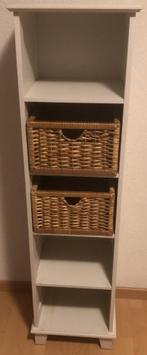 KASTJE - MET 2 RIETEN MANDEN - 134 CM X 33 CM - VOSSEN, Huis en Inrichting, Kasten | Overige, Ophalen of Verzenden, Zo goed als nieuw