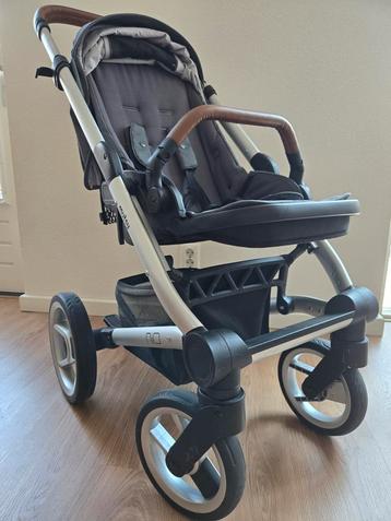 Complete Mutsy Nio kinderwagen inclusief accessoires  beschikbaar voor biedingen