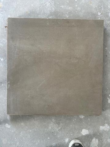 KERAMISCHE SANITAIR VLOERTEGELS beschikbaar voor biedingen