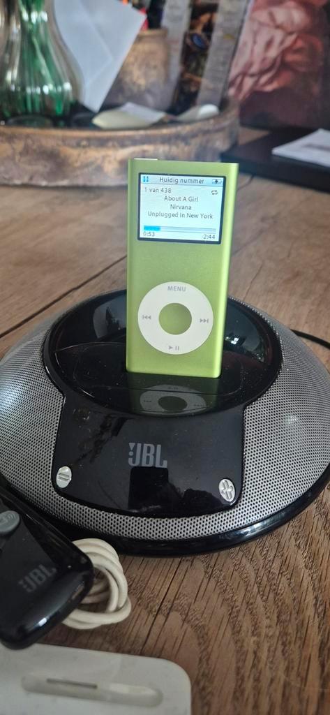 Groene iPod Nano 4GB + JBL Dock, Audio, Tv en Foto, Mp3-spelers | Apple iPod, Gebruikt, Nano, Minder dan 2 GB, Groen, Ophalen of Verzenden