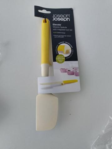 Joseph Joseph  Elevate" Silicone Spatula  - GEEL beschikbaar voor biedingen