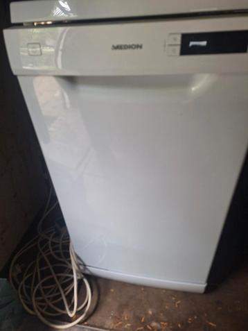 Vaatwasmachine medion beschikbaar voor biedingen