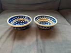Twee soortgelijke kommetjes van Pools aardewerk, Huis en Inrichting, Keuken | Servies, Ophalen of Verzenden, Zo goed als nieuw