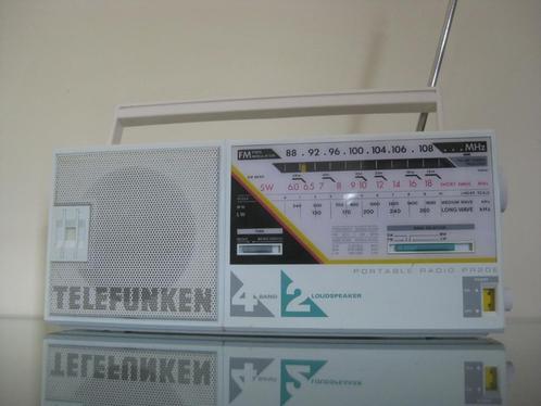 Telefunken PR20E radio FM 80s Memphis design stijl 1985, Audio, Tv en Foto, Radio's, Zo goed als nieuw, Radio, Ophalen