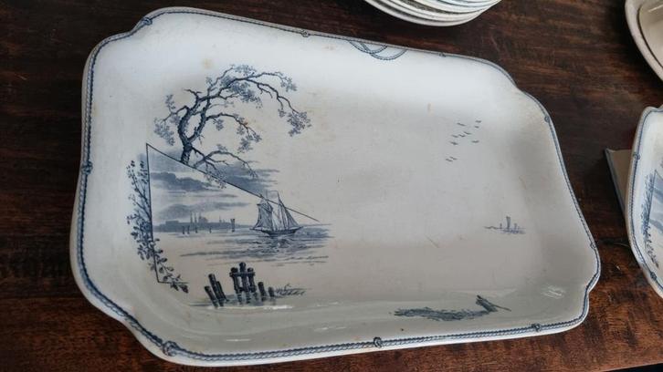Grote antieke schaal Marinus Pertrus Regout uit 1894, Antiek en Kunst, Antiek | Servies los, Ophalen of Verzenden