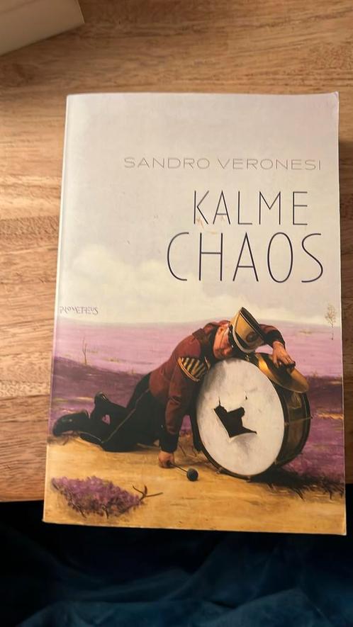 Sandro Veronesi - Kalme chaos, Boeken, Literatuur, Zo goed als nieuw, Nederland, Ophalen of Verzenden