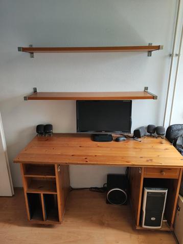 Massief houten bureau met twee planken