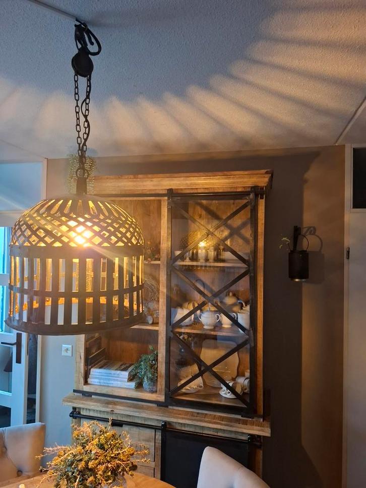 Landelijke Hanglamp met Katrol - Robuust & Sfeervol, Huis en Inrichting, Lampen | Hanglampen, Ophalen of Verzenden