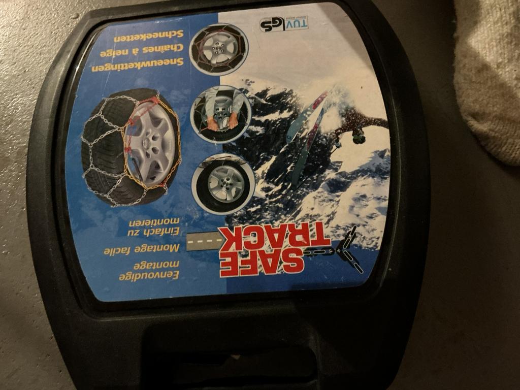 Sneeuwkettingen, Ophalen, Zo goed als nieuw