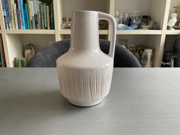 Vintage VEB Haldensleben Germany 4073 vaas wit; hoogte 18 cm beschikbaar voor biedingen