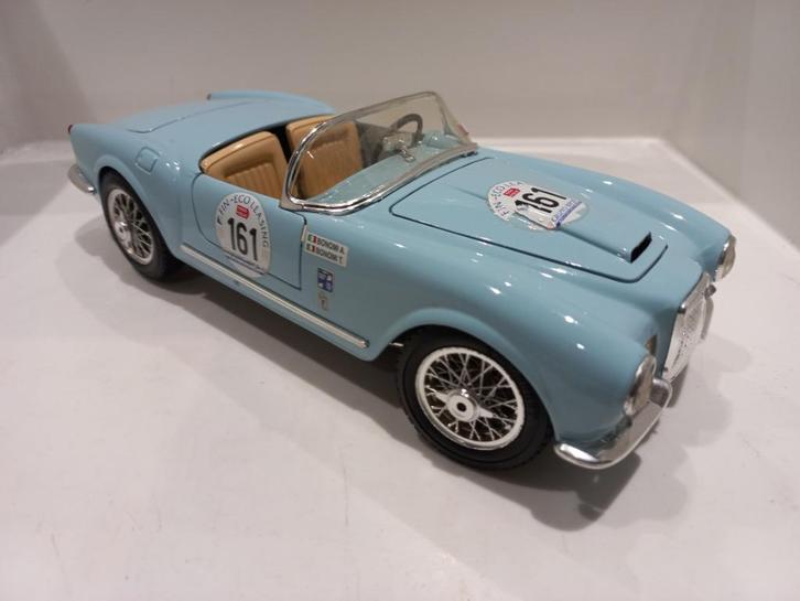 Lancia Aurelia B24 Spider 1955 Bburago 1:18 modelauto 108, Hobby en Vrije tijd, Modelauto's | 1:18, Zo goed als nieuw, Auto, Bburago