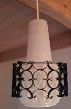 Opaline vintage hanglamp., Huis en Inrichting, Lampen | Hanglampen, Ophalen of Verzenden, Zo goed als nieuw, Minder dan 50 cm