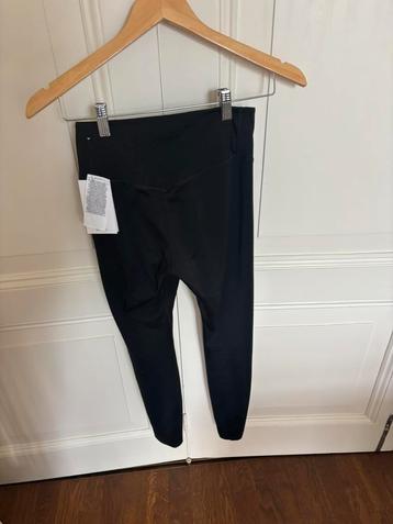 Nike zwarte sport legging, dri-fit strakke legging, XS/S beschikbaar voor biedingen