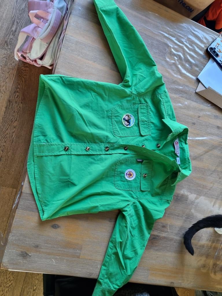 Welpen blouse scouting - Groen met emblemen, Ophalen of Verzenden, Gebruikt, Kleding