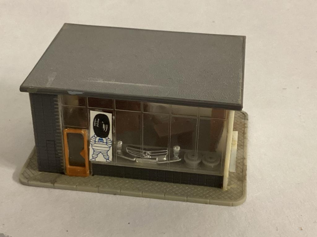 Vintage Tankstation Treinhuisjes Esso Mercedes - 3 stuks, Hobby en Vrije tijd, Modeltreinen | H0, Overige merken, Gebruikt, Verzenden