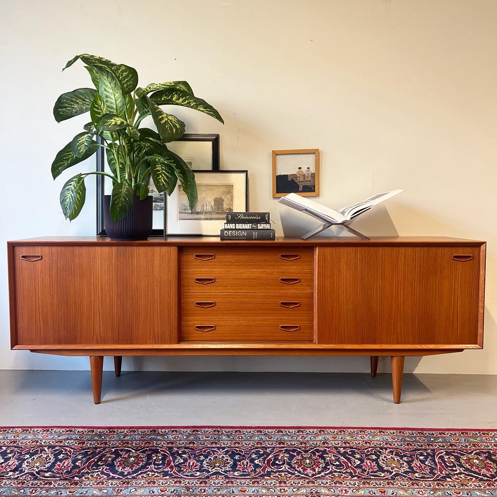 - Vintage design dressoir •Clausen & Søn• -, Huis en Inrichting, Kasten | Dressoirs, Gebruikt, ., Ophalen of Verzenden, .