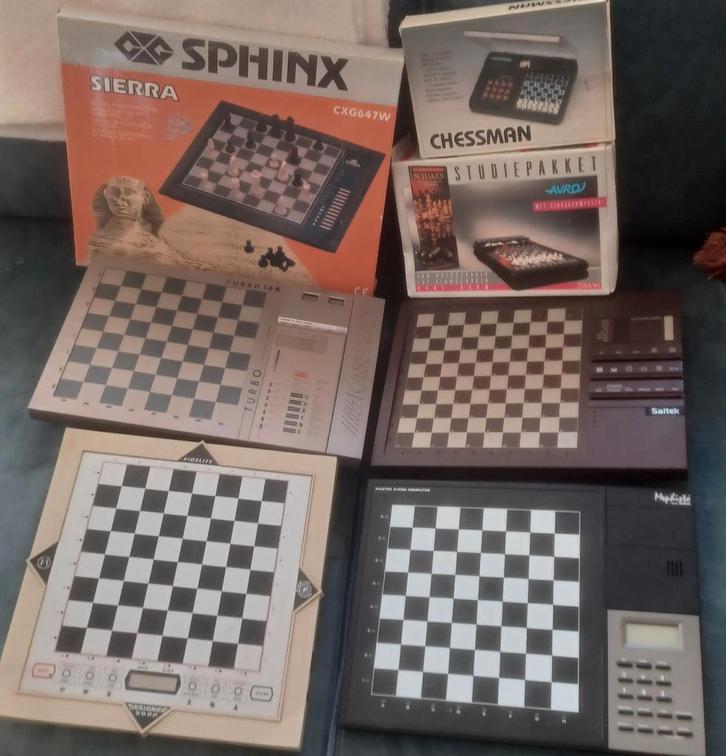 Collectie vintage schaak computers kasparov saitek enz, Hobby en Vrije tijd, Gezelschapsspellen | Bordspellen, Ophalen of Verzenden