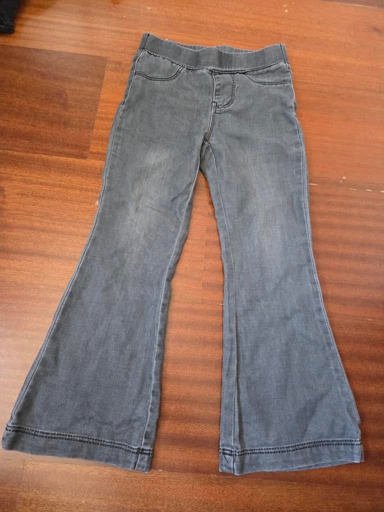 Leuke flared broek maat 98/104 zeeman, Kinderen en Baby's, Kinderkleding | Maat 98, Broek, Zeeman, Meisje, Ophalen of Verzenden