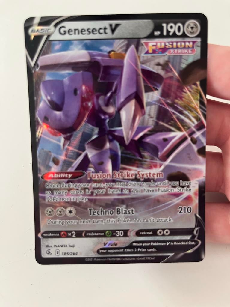 Pokémon Genesect V Fusion Strike 185/264, Ophalen of Verzenden, Zo goed als nieuw, Losse kaart