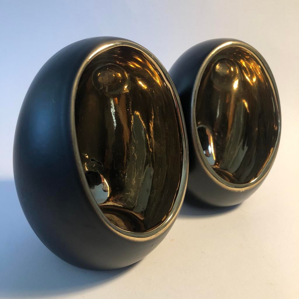 Twee goud met zwart keramieken Egg waxinelichthouders, Overige materialen, Zwart, Ophalen of Verzenden, Zo goed als nieuw