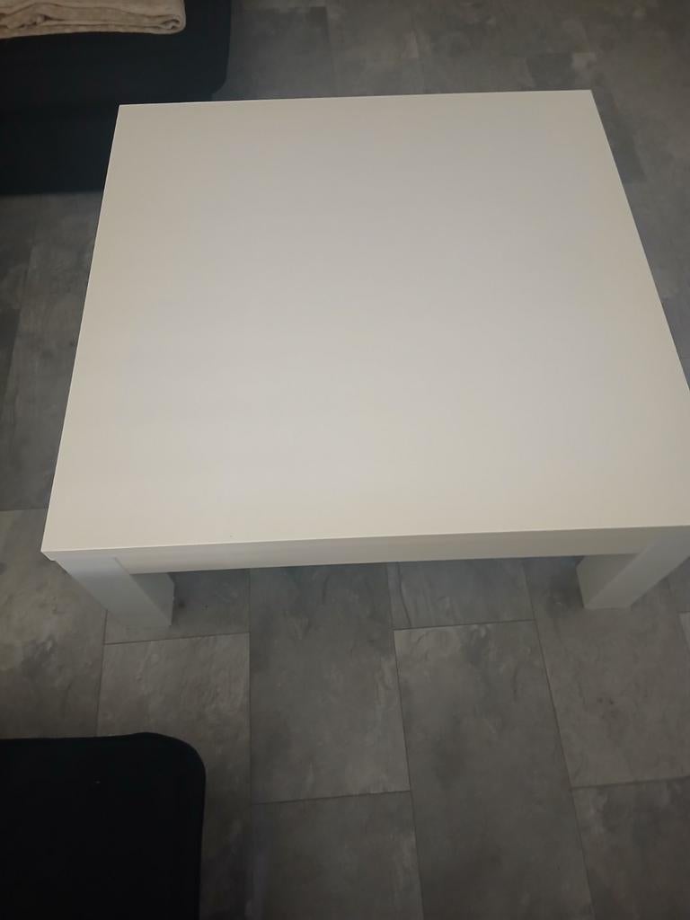 Hoogglans Witte Salontafel met Glasplaat - 100x100 cm, Gebruikt, Vierkant, Ophalen of Verzenden, Glas