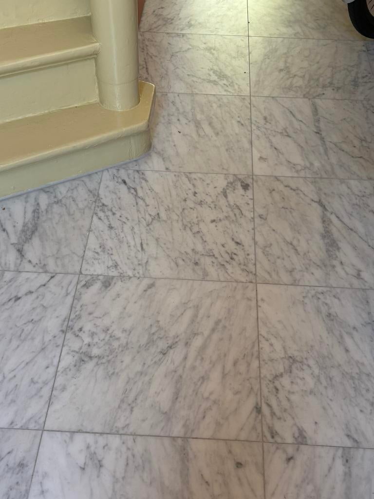 Bianco carrara marmer gezoet, Ophalen, Zo goed als nieuw, Krat, Minder dan 35 cm