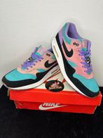 Nike air Max 1 Have a nike day - size 42, Kleding | Heren, Schoenen, Nike air max, Overige kleuren, Ophalen of Verzenden, Sneakers of Gympen