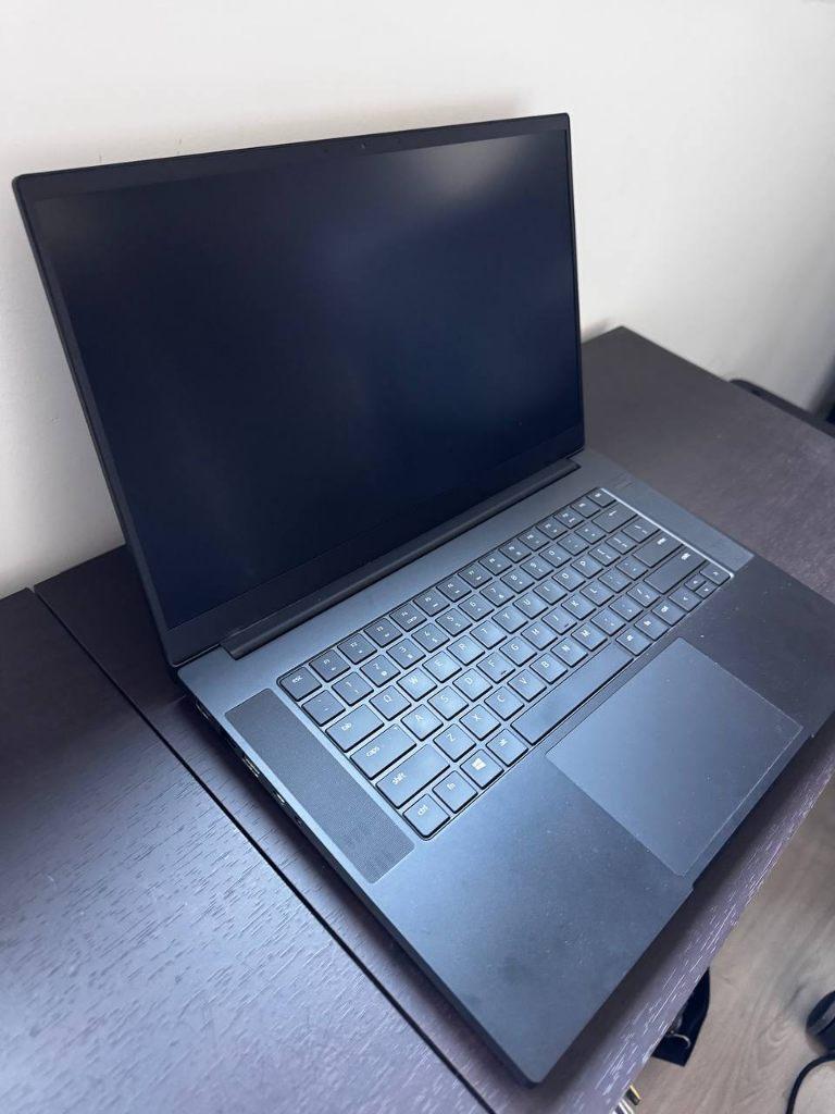 Razerblade 15 gaming laptop, Computers en Software, Windows Laptops, Met videokaart, 2 tot 3 Ghz, Ophalen of Verzenden, Gaming