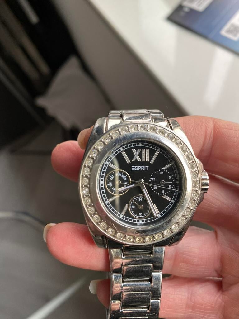 Mooi polshorloge van Esprit, strass, Sieraden, Tassen en Uiterlijk, Horloges | Dames, Staal, Staal, Ophalen of Verzenden, Zo goed als nieuw