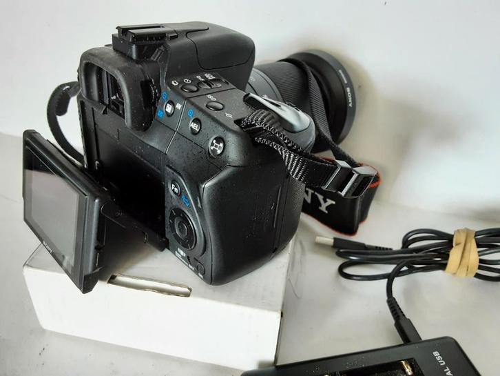Sony DSLR-A300 Spiegelreflexcamera met 18-70mm lens, Audio, Tv en Foto, Fotocamera's Digitaal, Gebruikt, Spiegelreflex, Sony, Ophalen of Verzenden