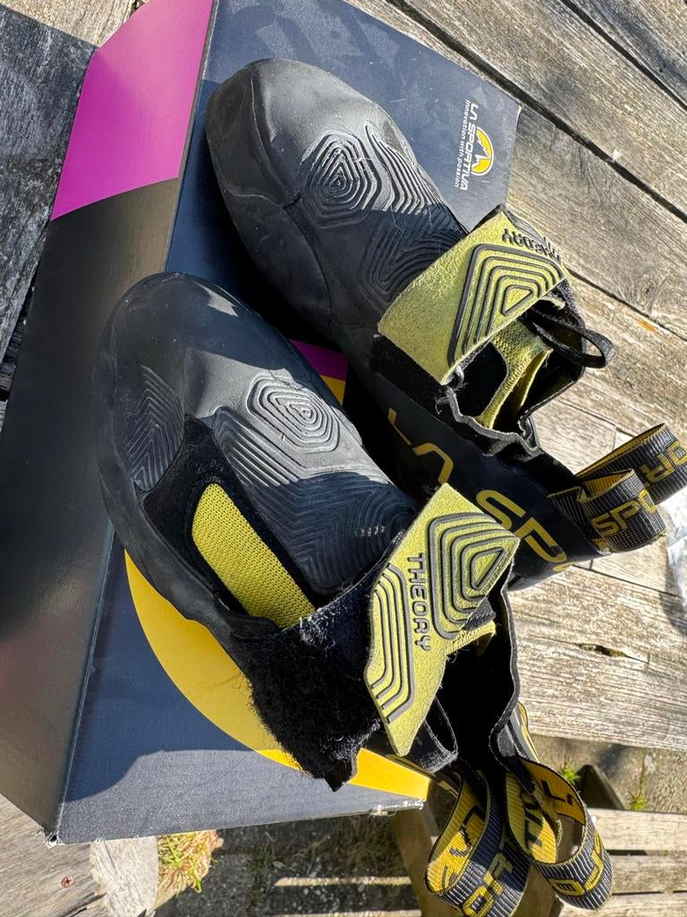 La Sportiva Theory Klimschoenen mt 39 - 6 mnd oud, Ophalen of Verzenden, Zo goed als nieuw, Klimsportschoenen