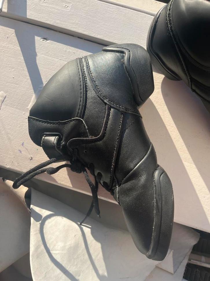 Rumpf danssneakers maat 38 in zeer goede staat, Sport en Fitness, Dansen, Zo goed als nieuw, Schoenen, Ophalen of Verzenden