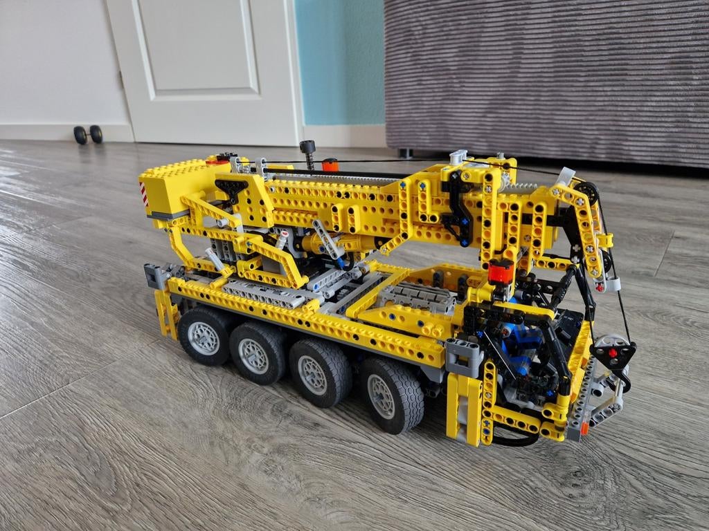 Lego Technic mobiele kraan 8421, Ophalen of Verzenden, Zo goed als nieuw, Complete set, Lego