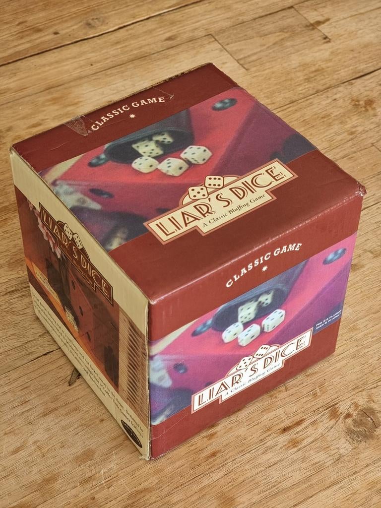 Liar's Dice - Klassiek Bluffspel met Dobbelstenen, Hobby en Vrije tijd, Gezelschapsspellen | Overige, Zo goed als nieuw, Een of twee spelers