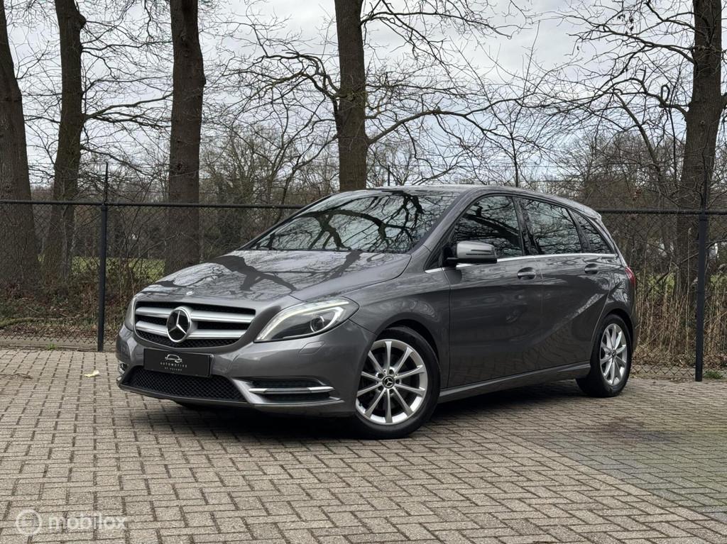 Mercedes B-klasse 250 Prestige/NW APK/TRKHK/XENON/LMV/CAMERA, Auto's, Gebruikt, Zwart, 4 cilinders, Bi-Xenon koplampen
