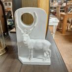 Vintage wit porseleinen hert tegen muur, Ophalen of Verzenden