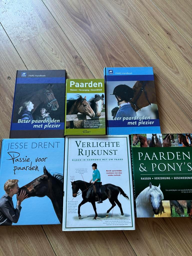 Paardenboeken collectie: FNRS, Jesse Drent, Verlichte Rijkun, Ophalen of Verzenden, Gelezen, Overige sporten