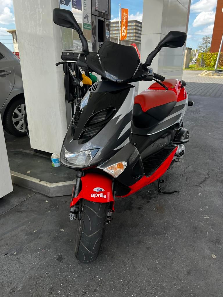 Aprilia SR 50 DD LC 2 takt, Fietsen en Brommers, Scooters | Aprilia, Ophalen, Tweetakt, SR 50, 50 cc