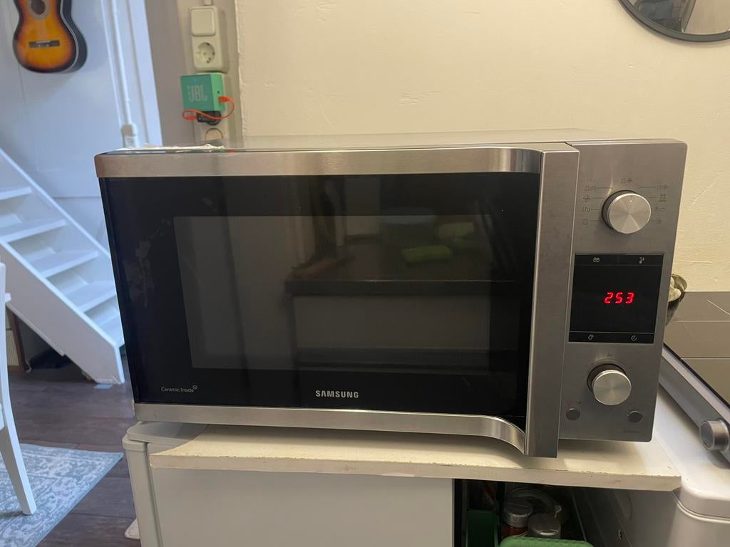 Samsung combimagnetron/oven model mc455TBRCSR, Ophalen, Combimagnetron, Gebruikt, Hete lucht