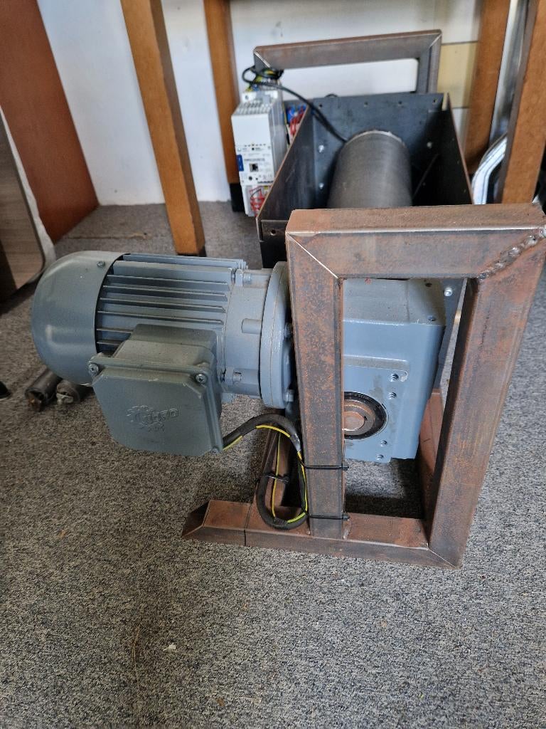 Hijswerktuig in aanbouw nooit gebruikt, Ophalen, Nieuw