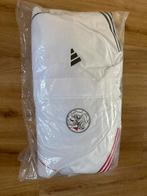 Adidas Ajax Winterjas Wit - Nieuw met labels, Wit, Nieuw, Ophalen of Verzenden, Maat 46/48 (XL) of groter