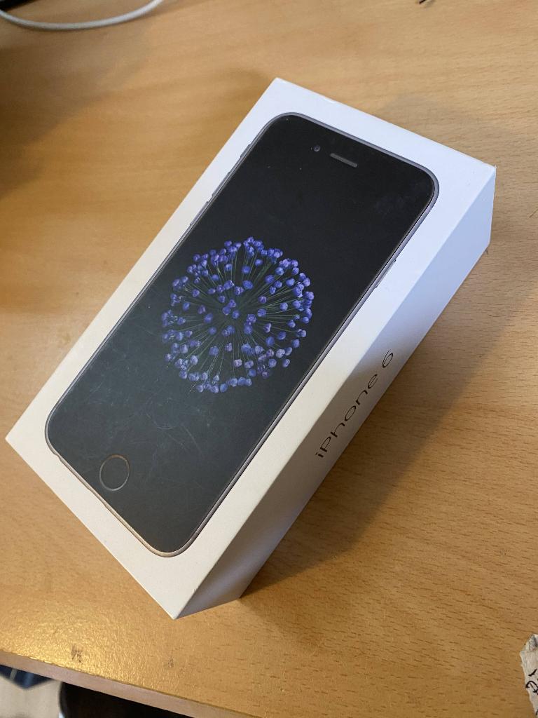 doosje voor iphone, Ophalen of Verzenden, Zo goed als nieuw, IPhone 6