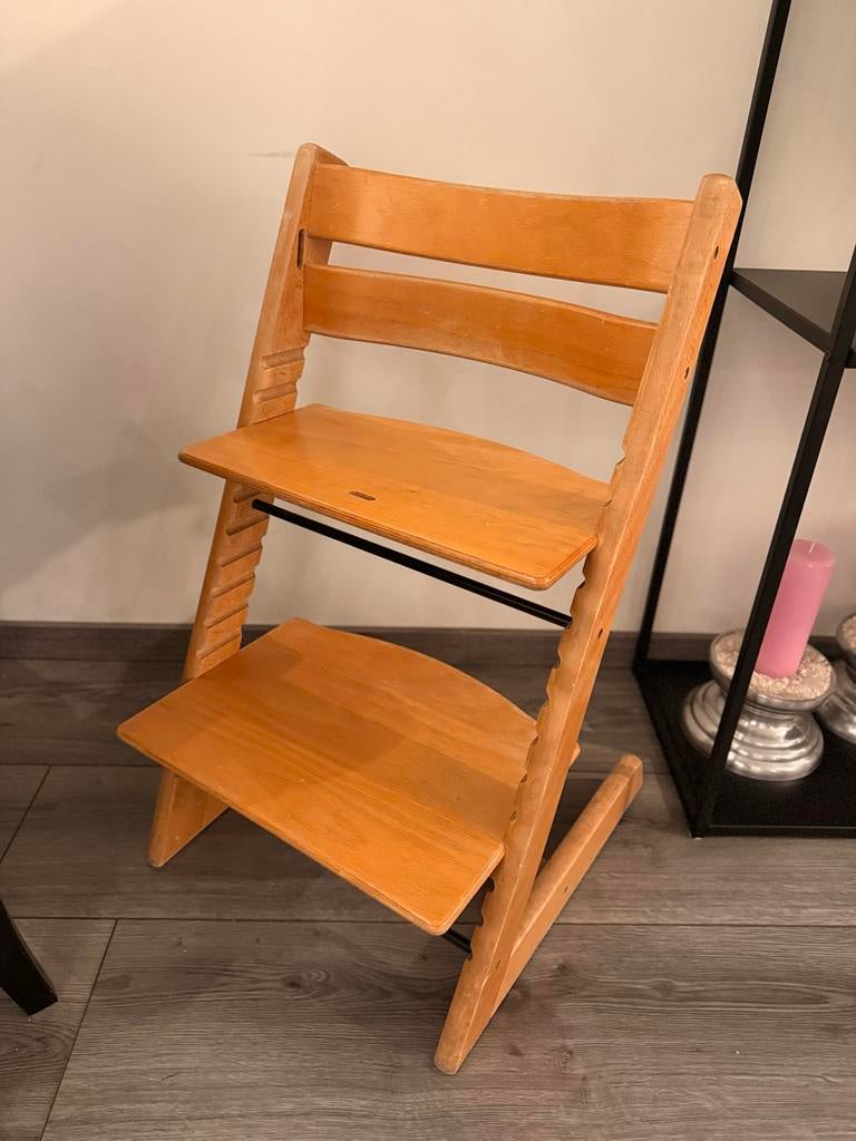 Stokke Tripp Trapp kinderstoel - Natuurlijk hout, Kinderen en Baby's, Kinderstoelen, Gebruikt, Meegroeistoel, Aanschuifbaar, Ophalen of Verzenden
