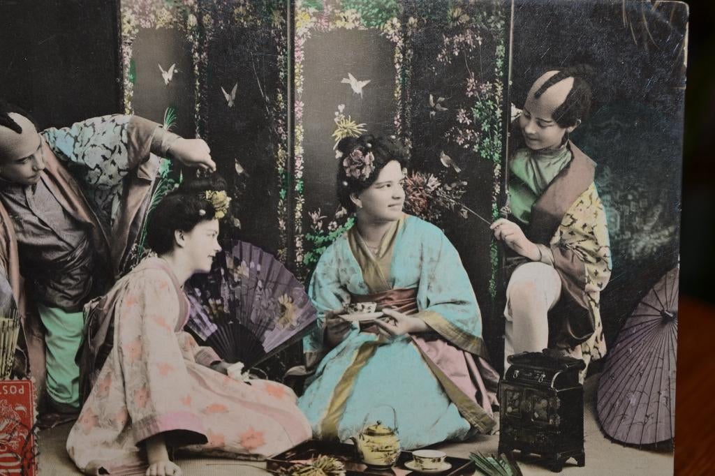 belgie 1907 twee geisha,s china theater, Ophalen of Verzenden, Voor 1920, Gelopen, Friesland