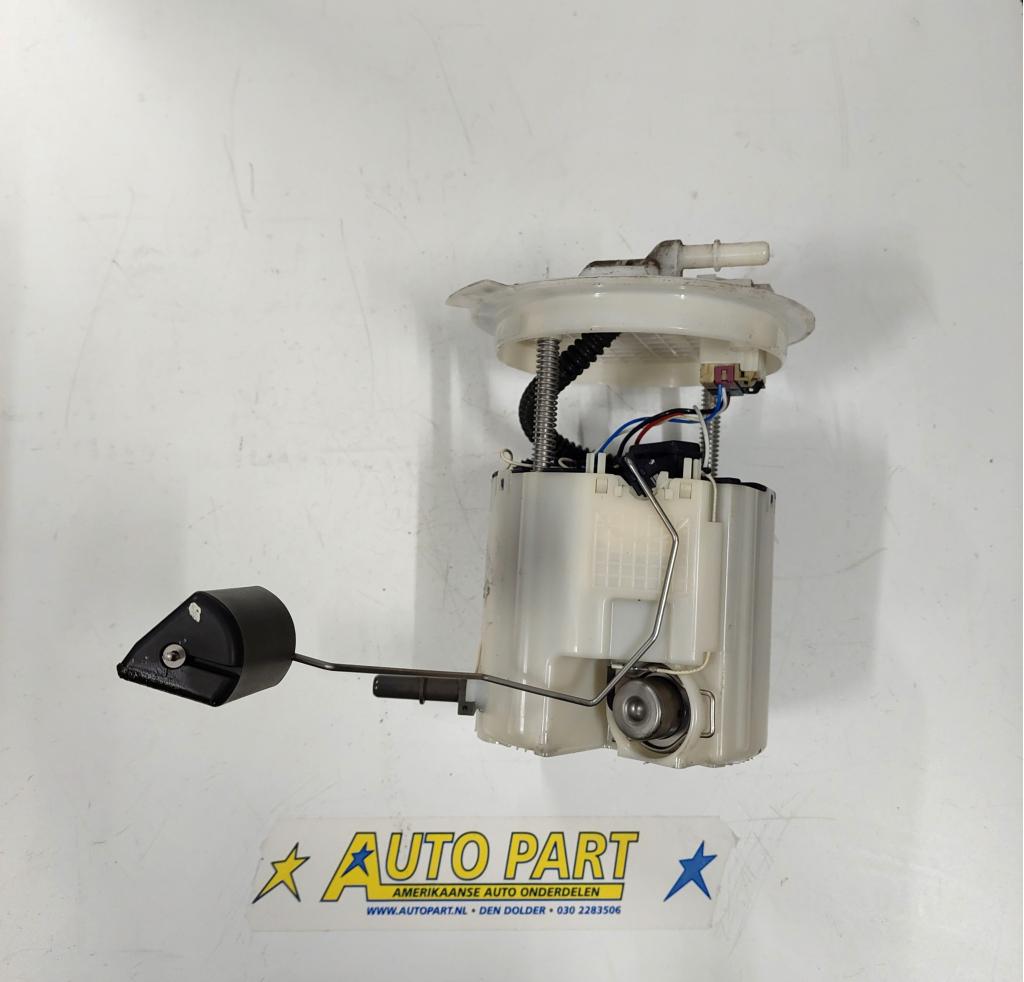 Chevrolet Camaro v8 benzinepomp 2010-2015, Gebruikt, Info@gm.com, Chevrolet, Ophalen of Verzenden