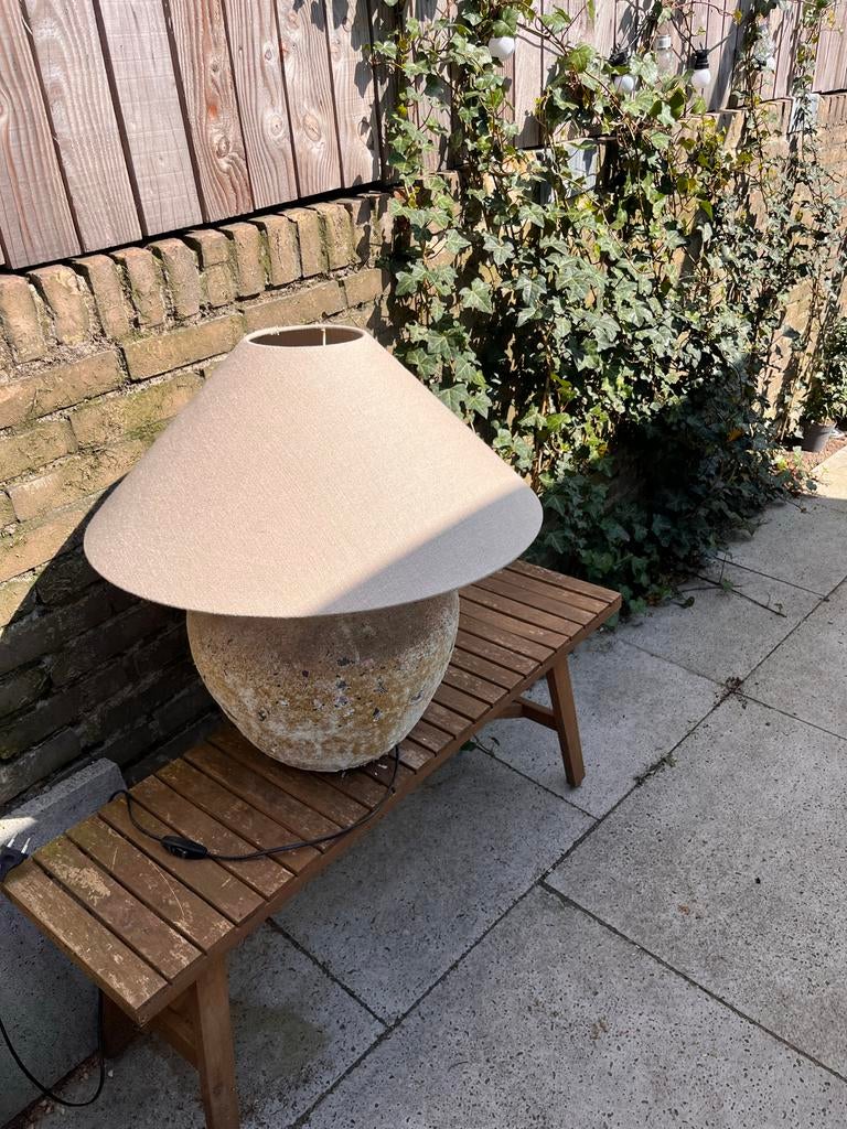 Landelijke kruiktafellamp met linnen kap, Huis en Inrichting, Lampen | Tafellampen, Ophalen of Verzenden, Gebruikt, Stof